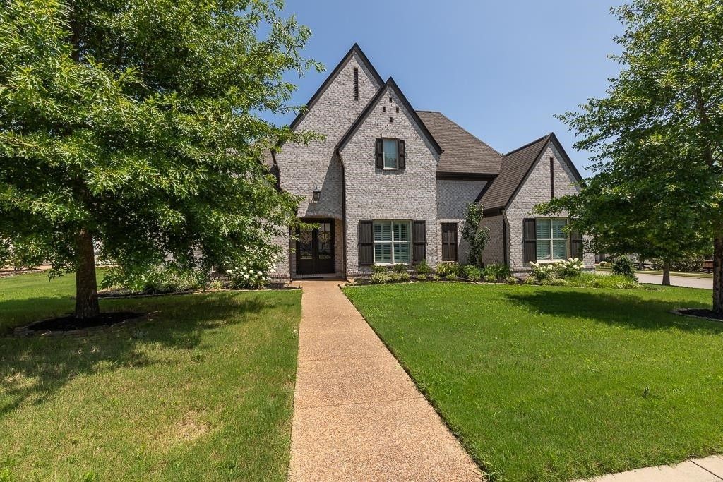 460 Saunders Creek Cir, Rossville