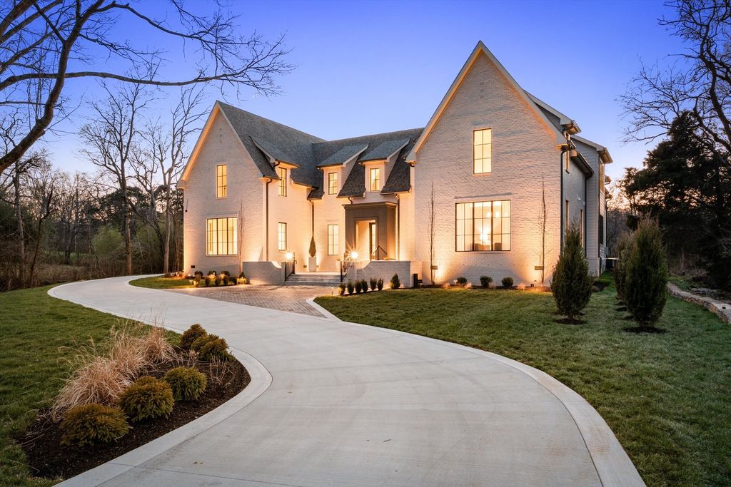 641 Brook Hollow Rd, Nashville