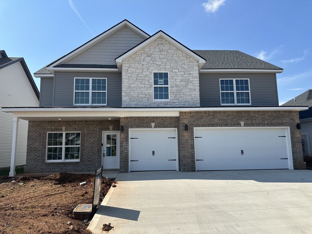 657 Woodrush Dr, Clarksville