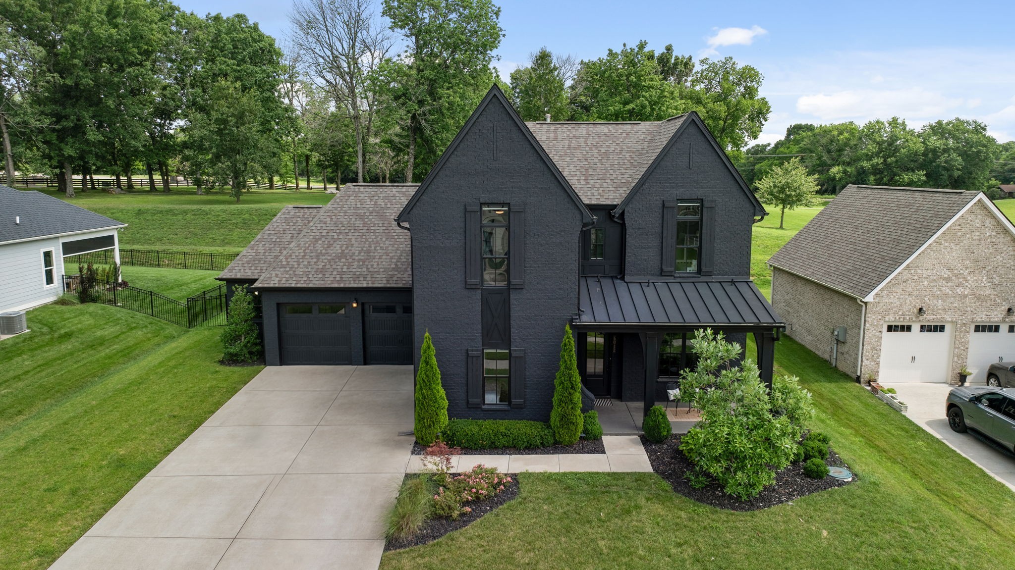Photo of Listing #3263036