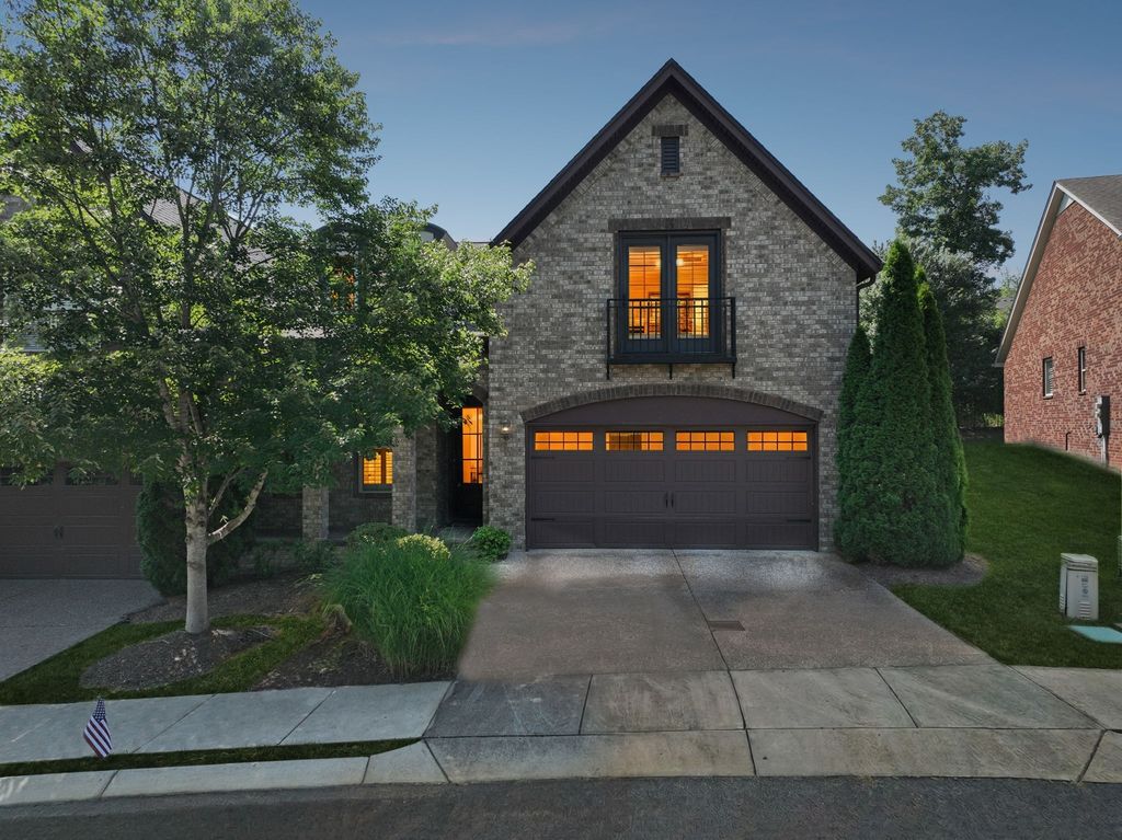 143 Village Cir, Lebanon