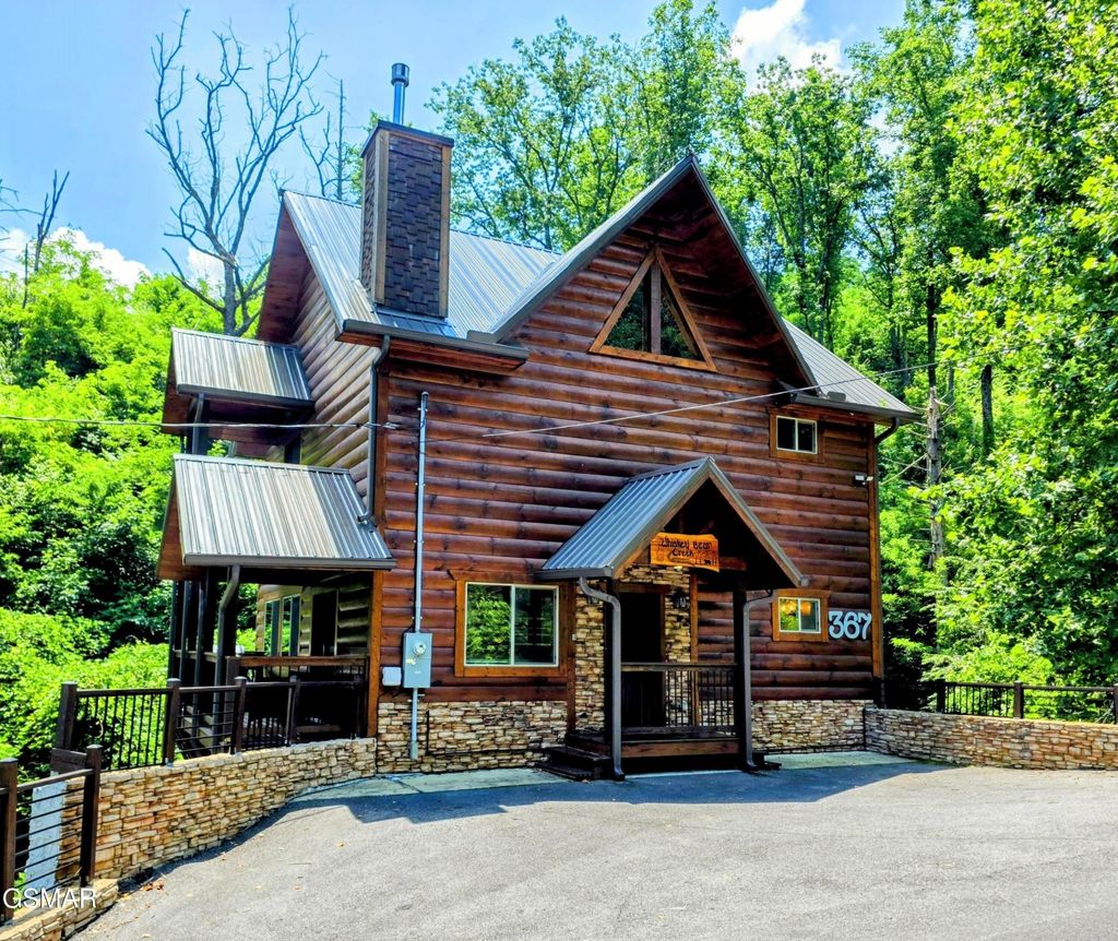 367 Wiley Oakley Drive, Gatlinburg
