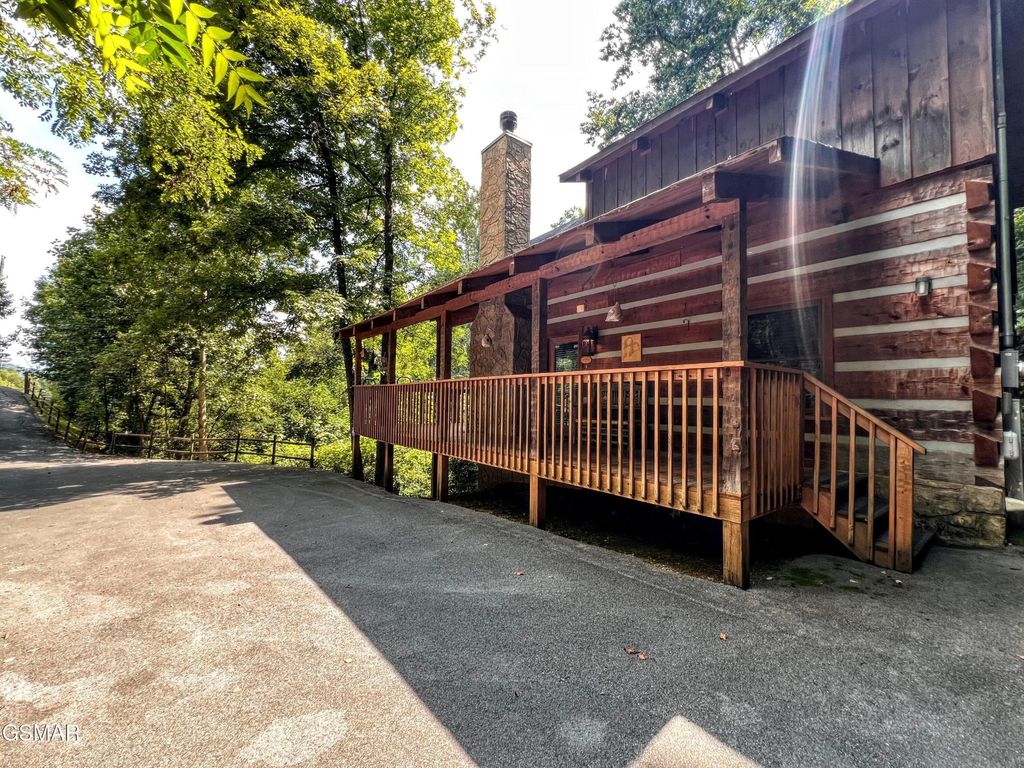 1625 Bluff Ridge Road, Sevierville