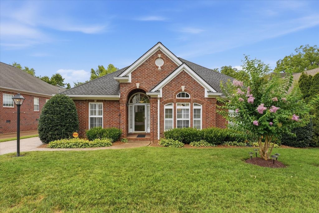 425 Wellington Sq, Nashville