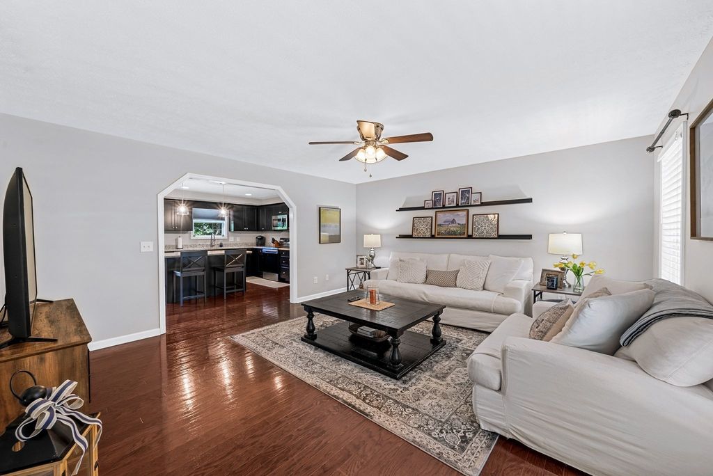 541 Skyline Dr S, Lewisburg