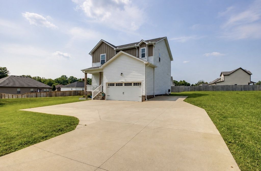 8415 Highway 25 E, Cross Plains