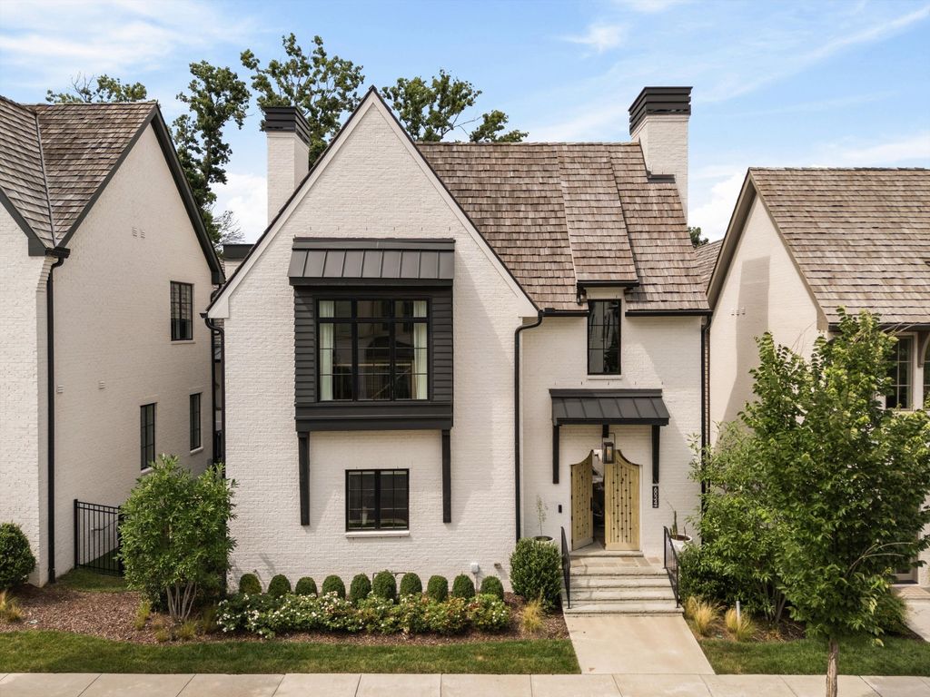 6024 Opus St, Brentwood