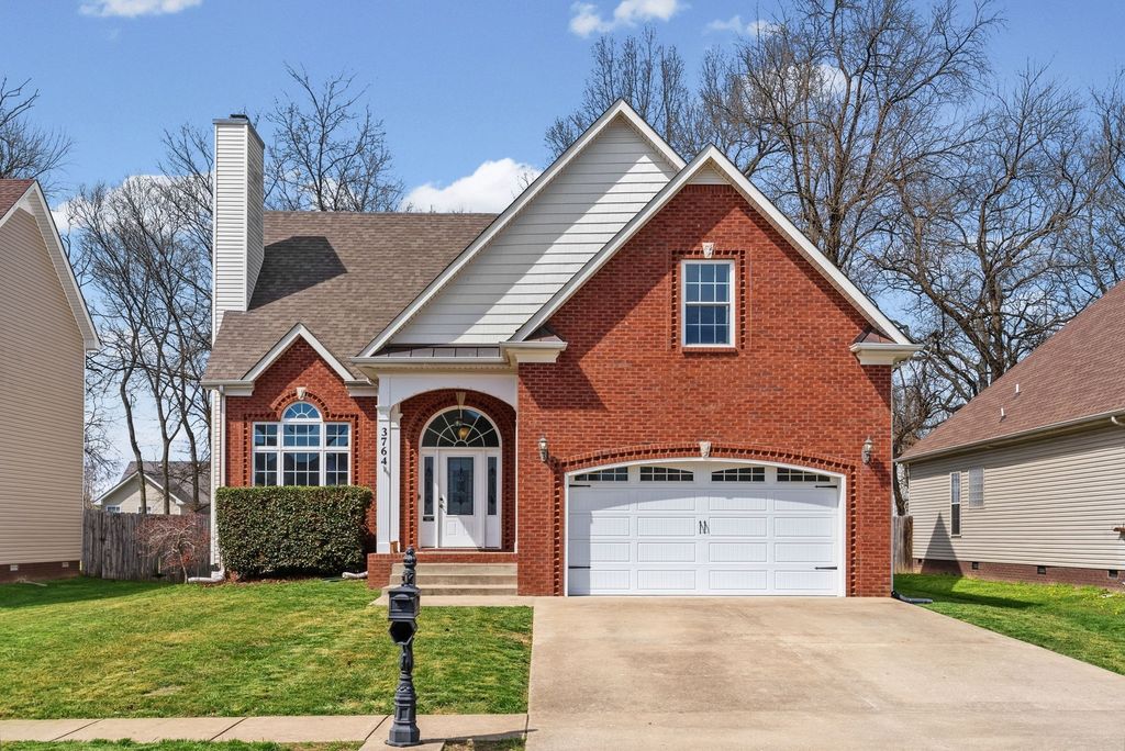 3764 Windmill Dr, Clarksville
