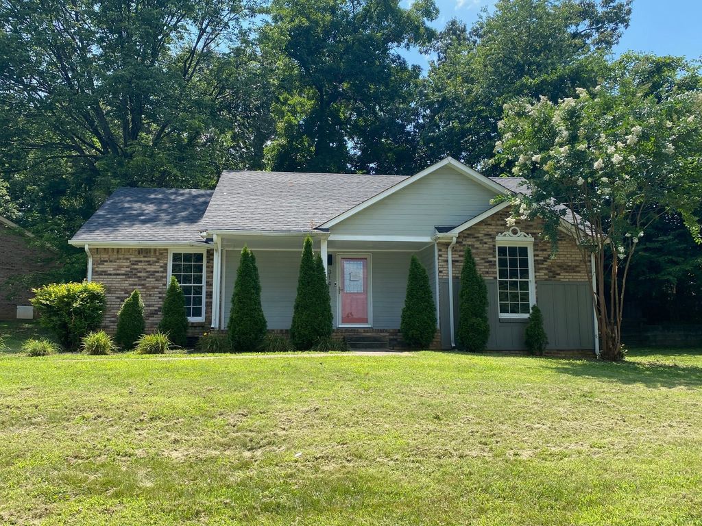 314 Southern Dr, Clarksville