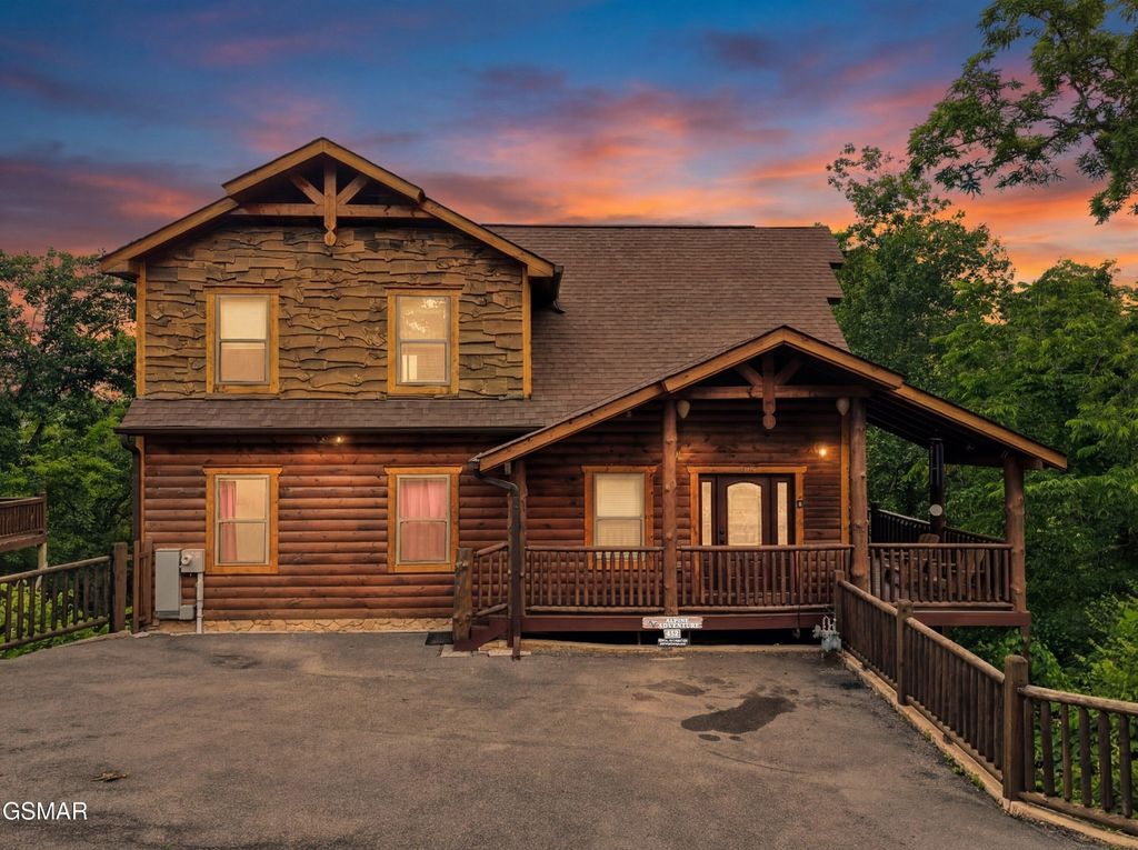 452 Alpine Mountain Way, Pigeon Forge