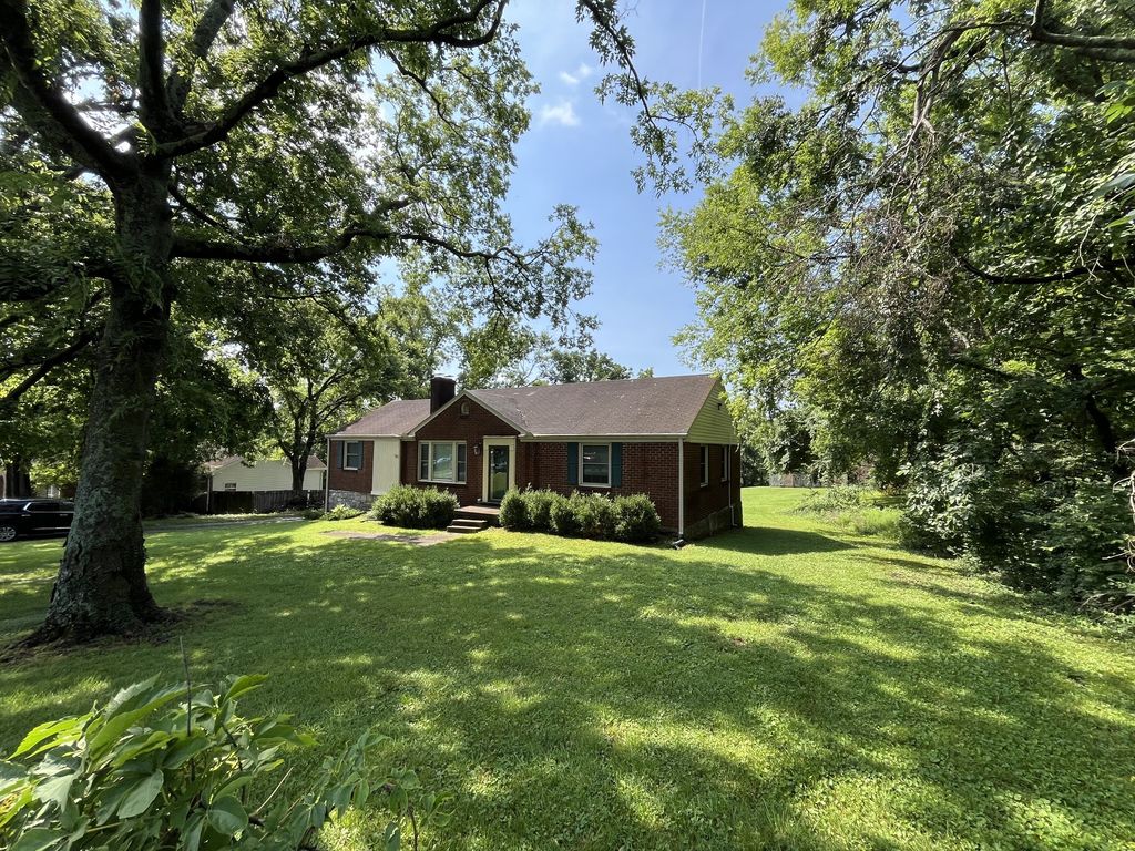 721 W Old Hickory Blvd N, Madison