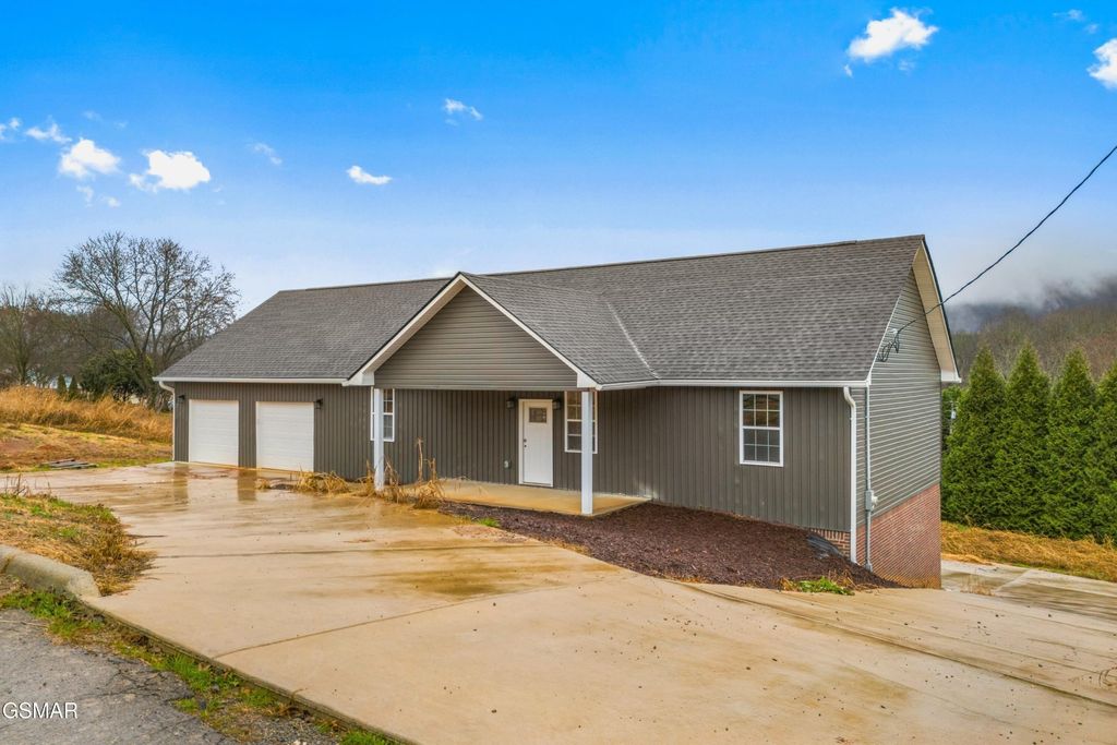 241 Stewart Hills Drive, Rogersville