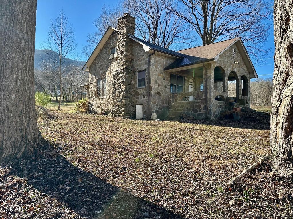 3528 Sugar Camp Circle, Sevierville