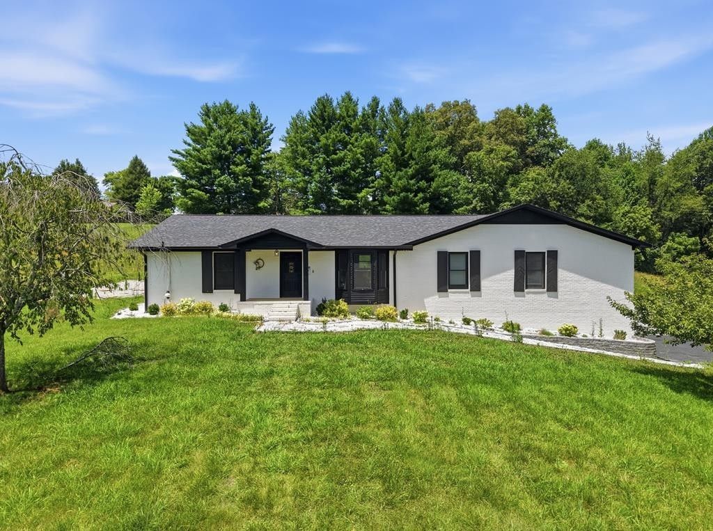 237 S Fork Rd, Sparta