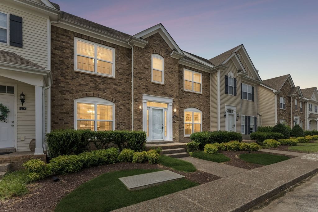 2271 Dewey Dr J4, Spring Hill