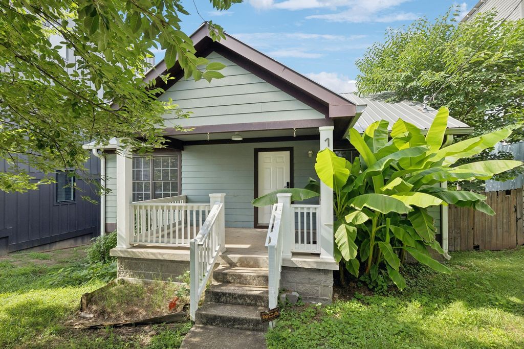 1007 Glenview Dr, Nashville