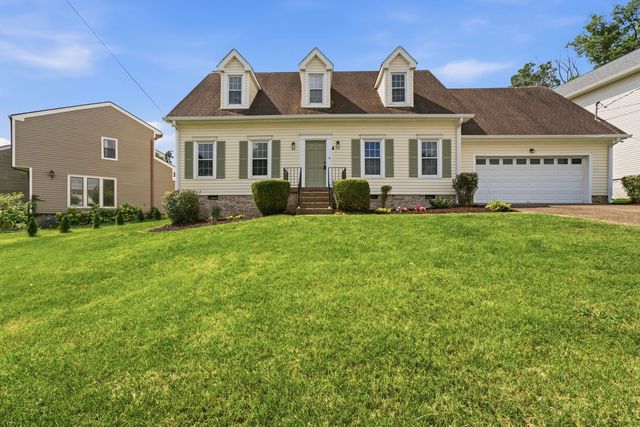 2601 Somerset Dr, Nashville