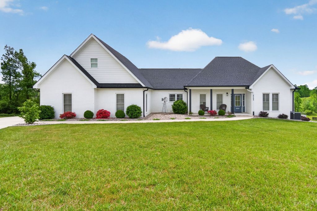 4068 Charlton Sq, Cookeville