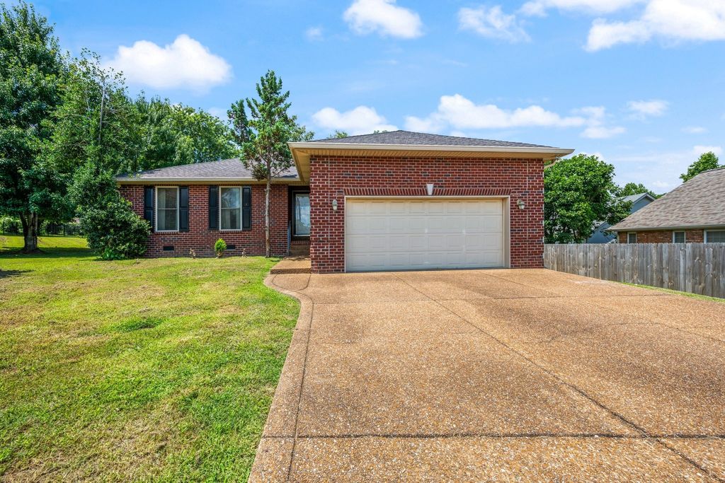 202 Oxford Pl, Gallatin