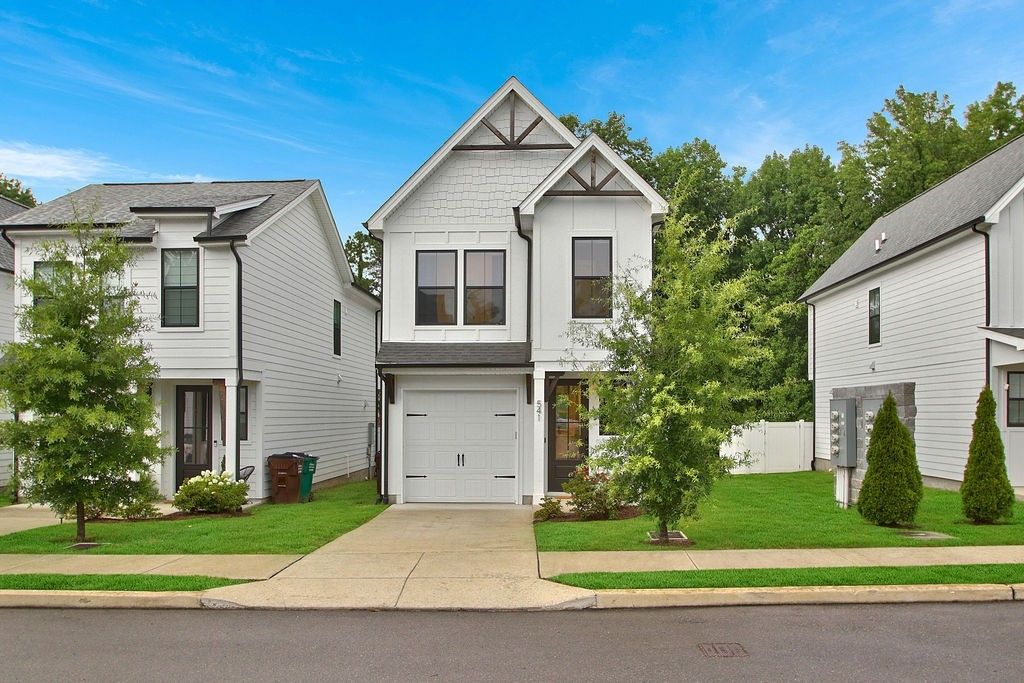 541 Taffy Way, Hermitage