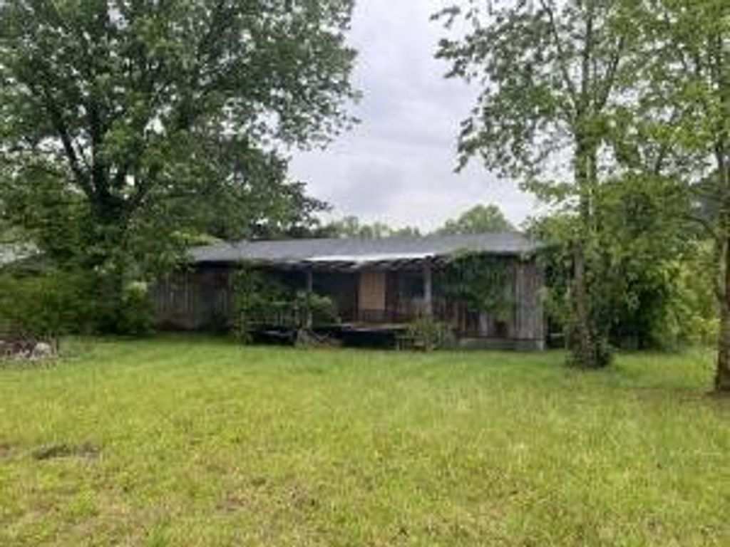 447 Durkee Road Se, Cleveland