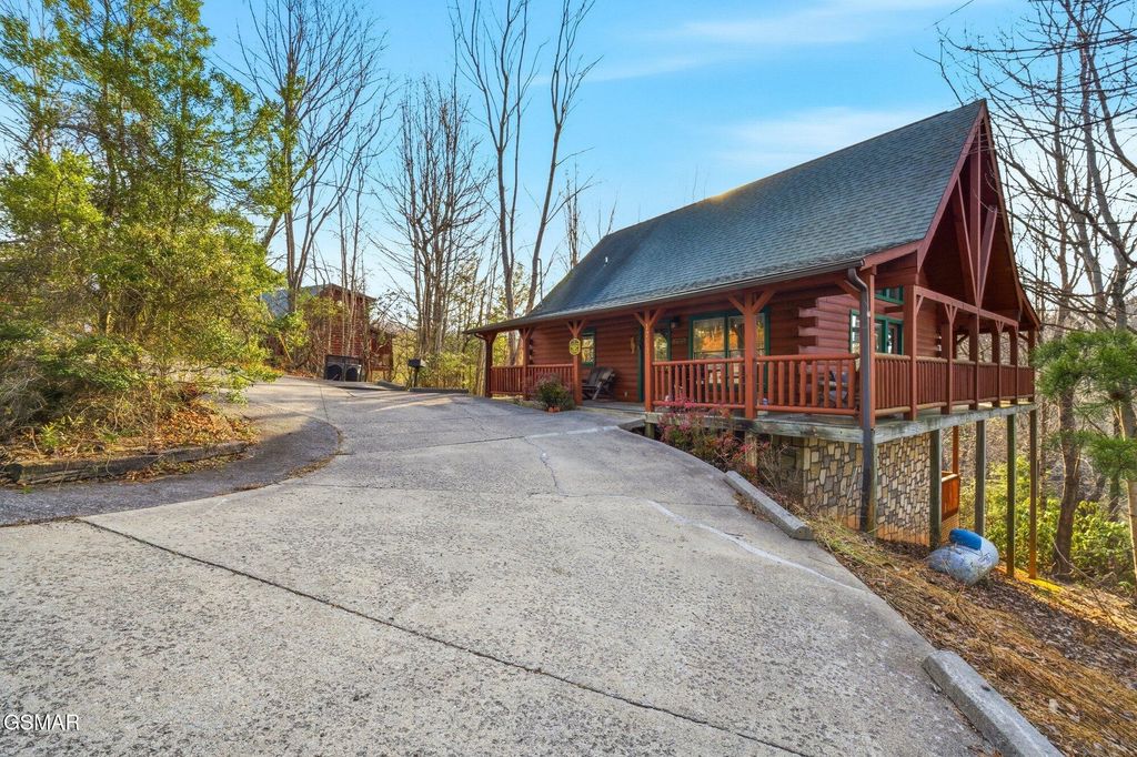 1713 Parkway View Court, Sevierville