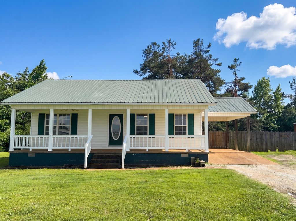 1040 Dodd Dr, Savannah
