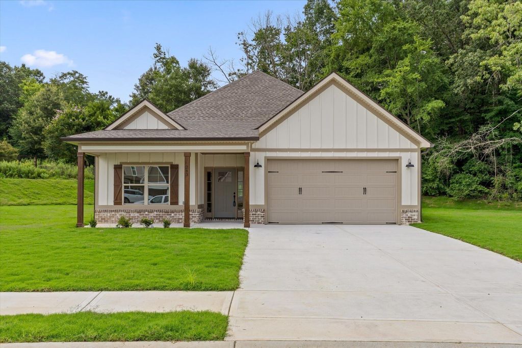 243 Willow Grove Court, Ringgold