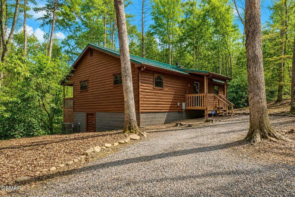 3386 Rocky Ridge Road, Cosby