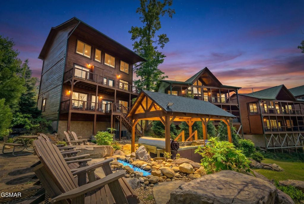 1116 Greenbriar Village Lane, Gatlinburg