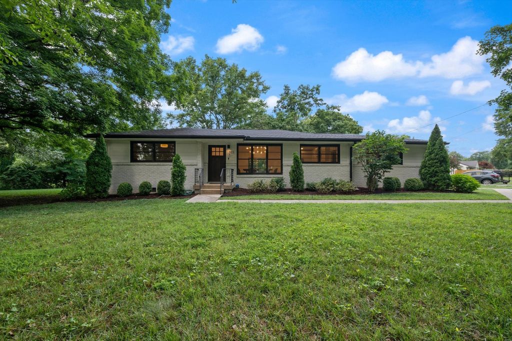 355 Barrywood Dr, Nashville
