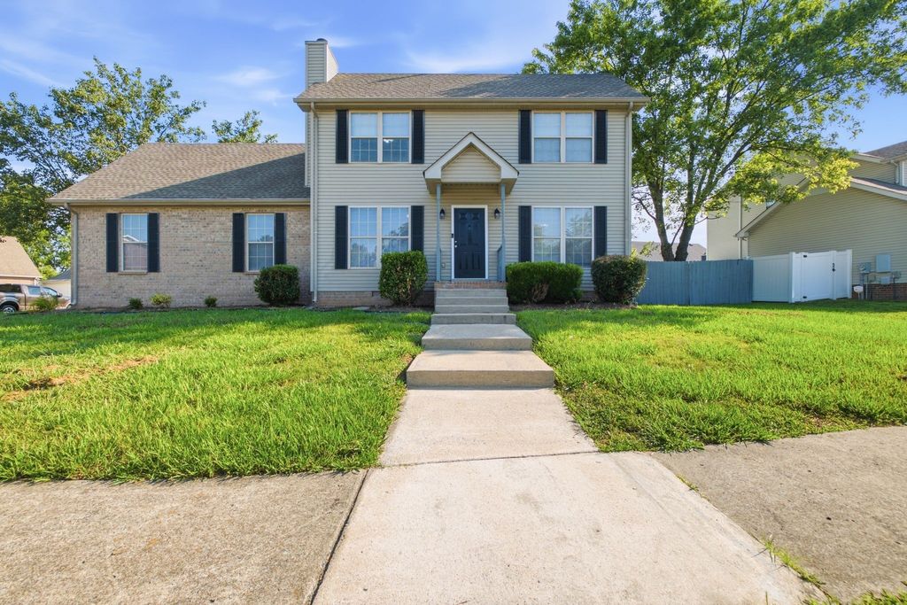 109 Homestead Pl, Hendersonville