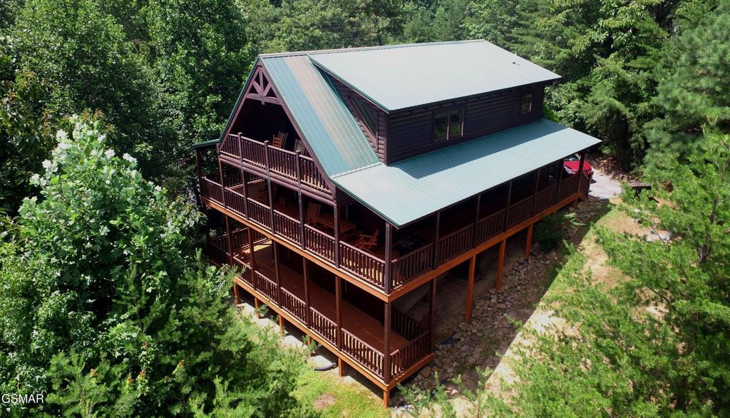 2705 Sawmill Branch Drive, Sevierville
