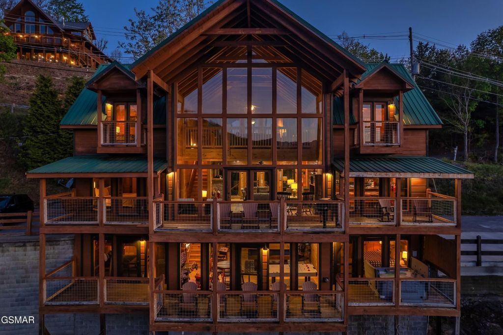 1177 Ski View, Gatlinburg