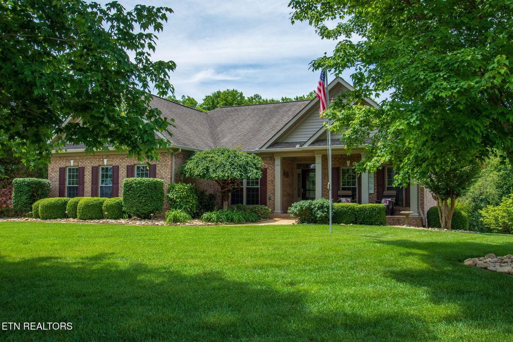 140 Big Oak Drive, Dandridge