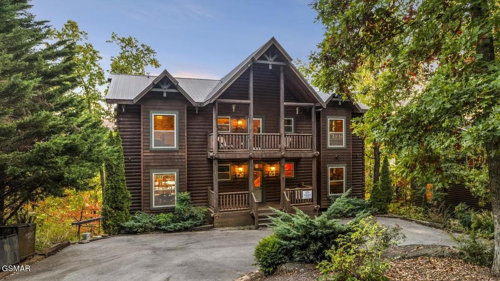 1960 Blackthorn Trail, Sevierville