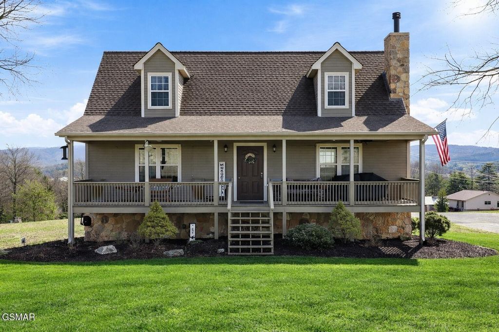 401 Klondike Circle, Kodak