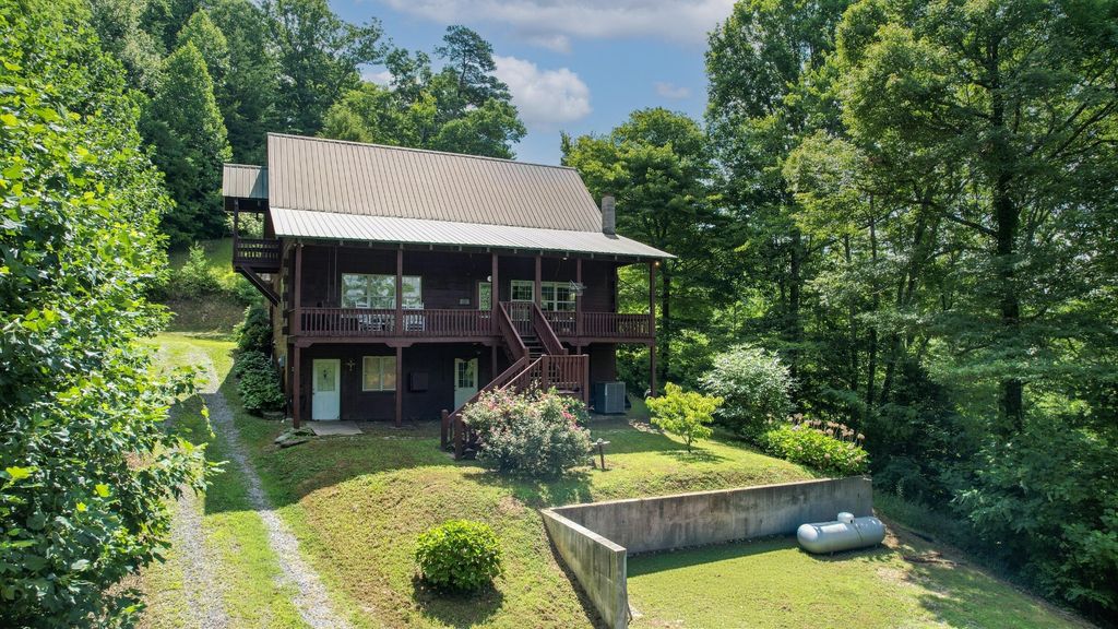 186 Caney Creek Road, Reliance