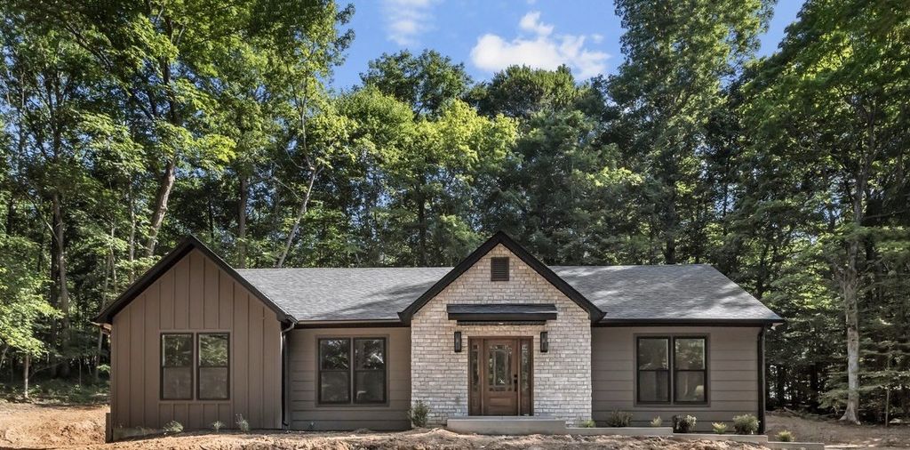 875 Little Leatherwood Rd, Vanleer
