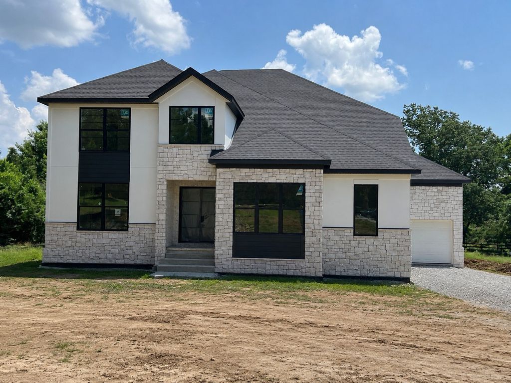 6837 Old Charlotte Pike, Nashville