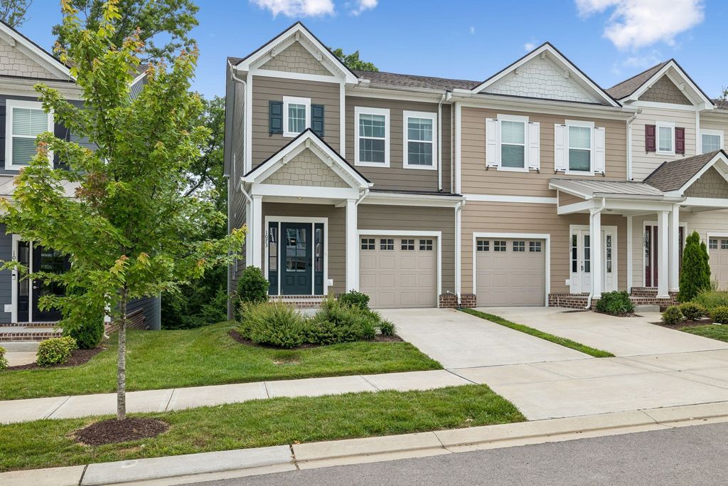 1073 Sweetleaf Dr, Franklin