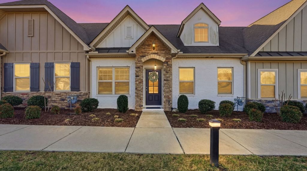 330 Madeira Pl, Gallatin