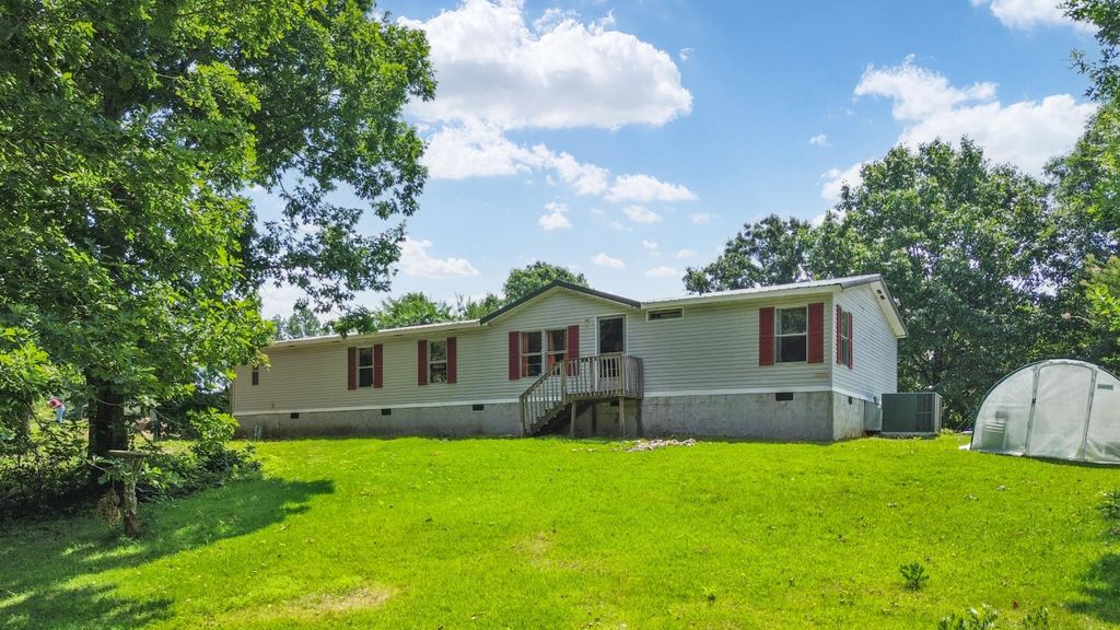 1006 Highway 2, Crandall