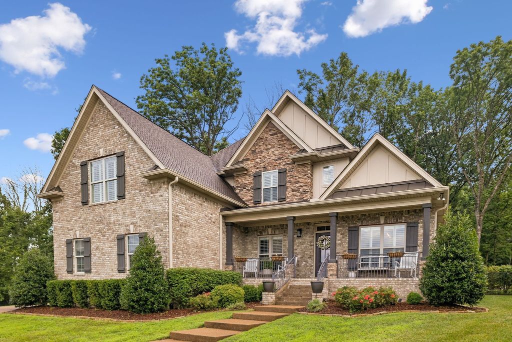 14 Colette Ct, Mount Juliet