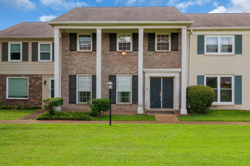 207 Plantation Ct, Nashville