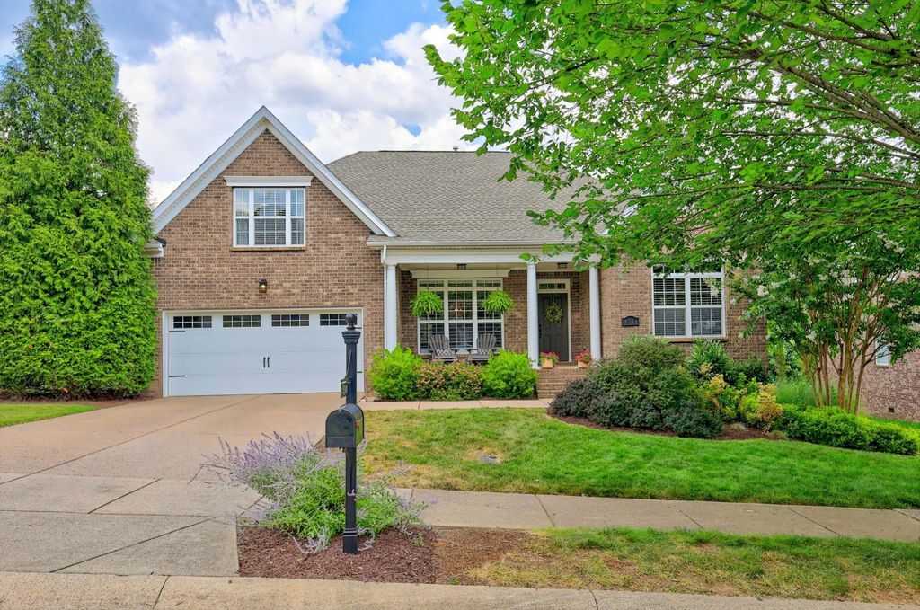 8344 Parkfield Dr, Nolensville