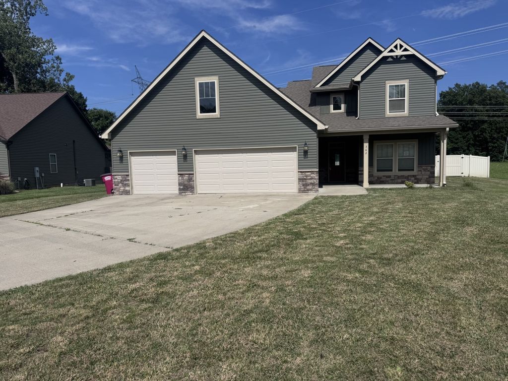 362 Crusaw Dr, Clarksville