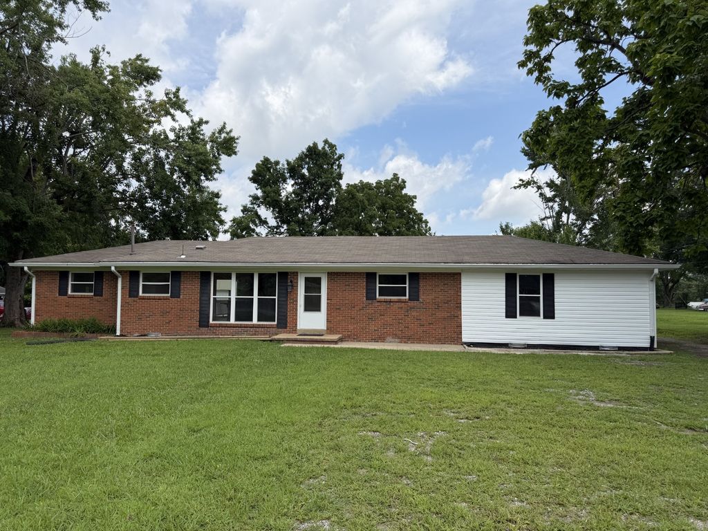 1009 Due West Cir, Lafayette