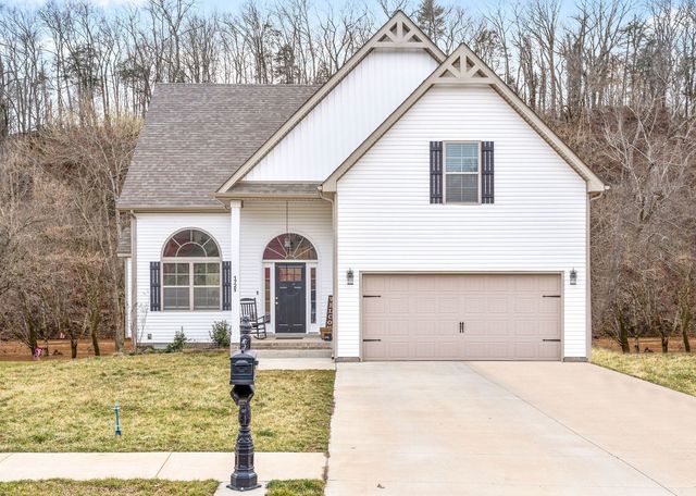 1725 Rains Rd, Clarksville