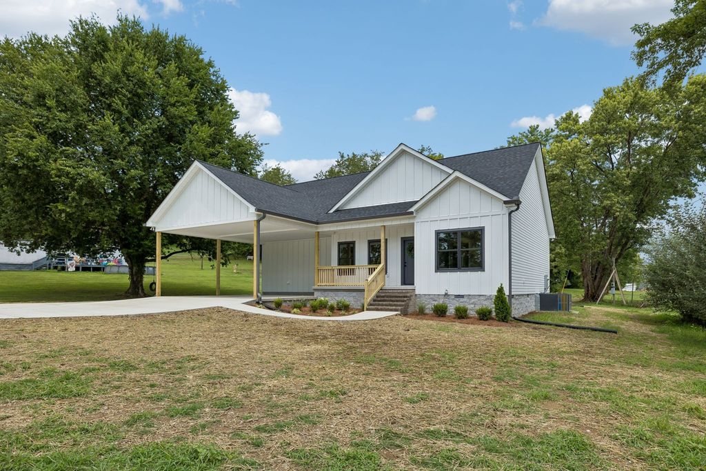 295 Meadow Dr, Gordonsville